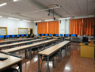 Interior aula NTT 2