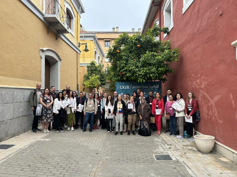 Staff Training Week CSIRC y Biblioteca Fotografía de grupo de personas participantes en la Staff Training Week